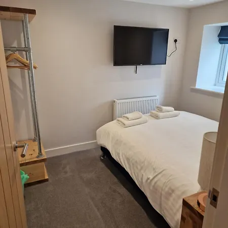 2 The Old Joiners Shop 2 Bedrooms Χαρογκέιτ